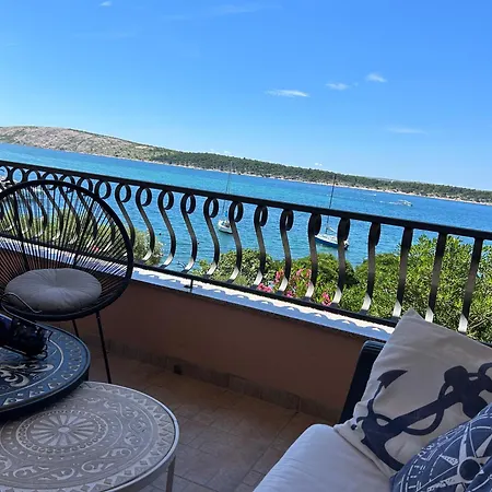 Milica Apartament Barbat na Rabu